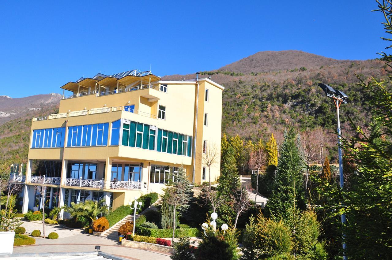 Dajti Park Resort Priska e Madhe Exterior photo