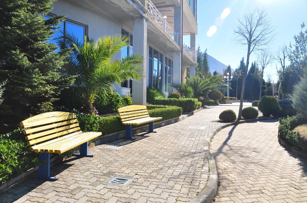 Dajti Park Resort Priska e Madhe Exterior photo